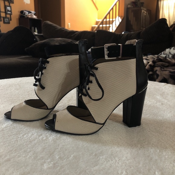 Heels - Picture 2 of 2